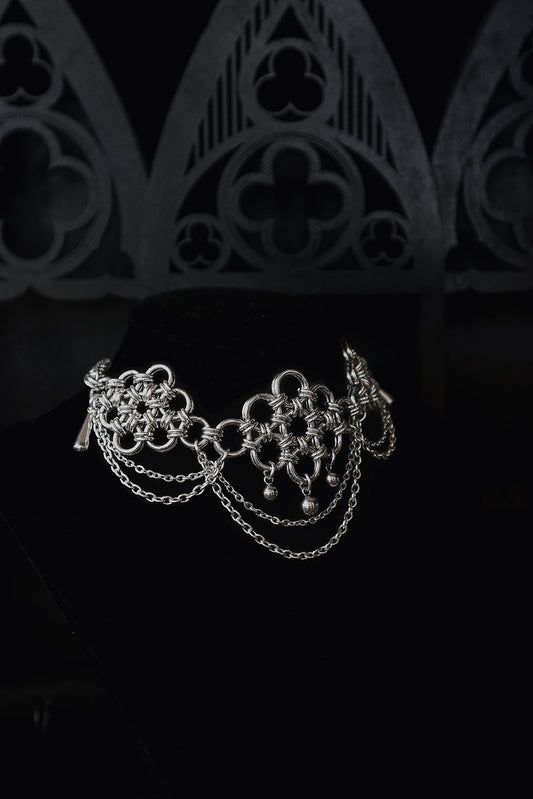 Belladonna Choker